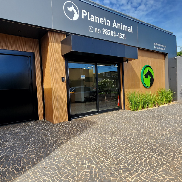 Fachada Planeta Animal